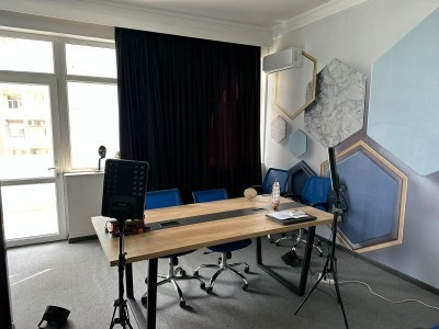 220 Sqm ofis