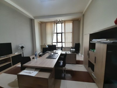 60 Sqm ofis