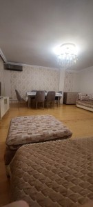 2 otaqlı köhnə tikili