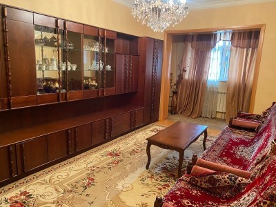 2 otaqlı köhnə tikili