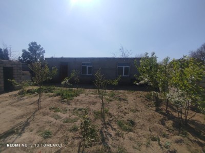 2 sqft həyət / bağ evi
