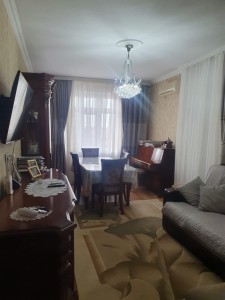 2 otaqlı köhnə tikili