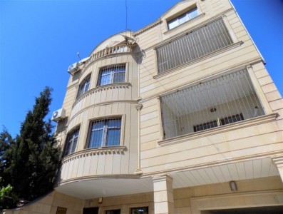 560 Sqm ofis
