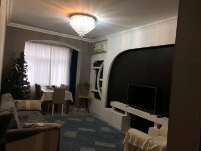 3 otaqlı köhnə tikili