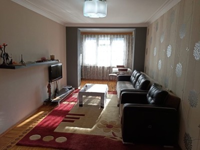 2 otaqlı köhnə tikili