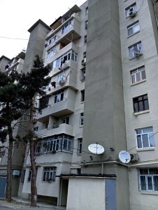 4 otaqlı köhnə tikili