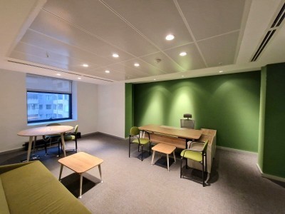 210 m² ofis