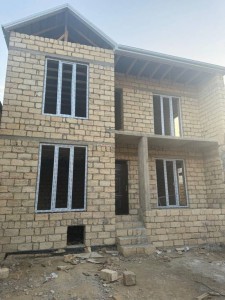2 sqft həyət / bağ evi