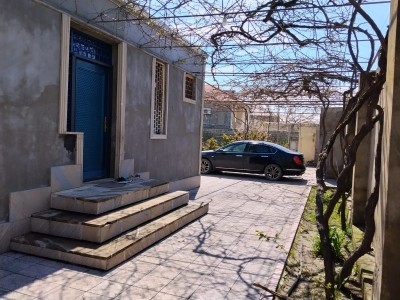 4 sot həyət / bağ evi