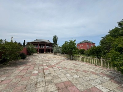 30 sot həyət / bağ evi