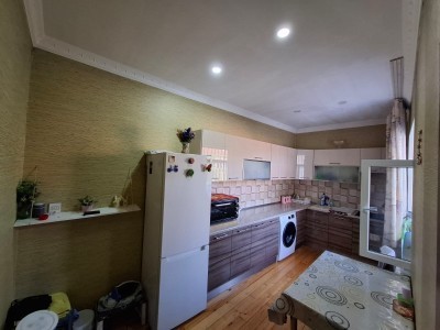 2 sqft həyət / bağ evi