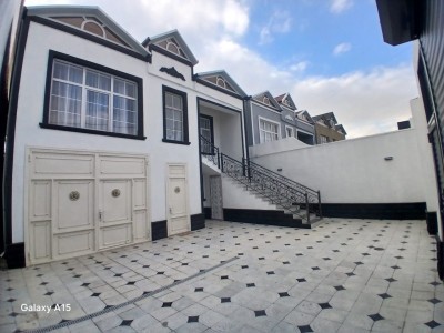 3 sqft həyət / bağ evi