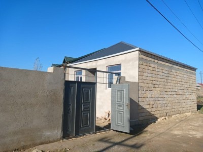 1 sqft həyət / bağ evi