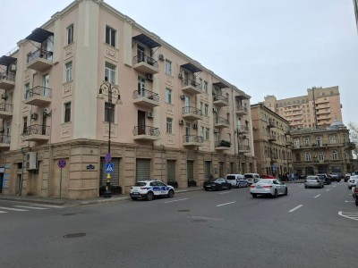 3 otaqlı köhnə tikili