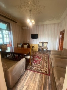 2 otaqlı köhnə tikili
