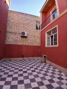 2 sot həyət / bağ evi