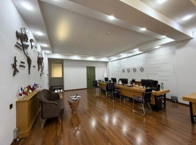 120 Sqm ofis
