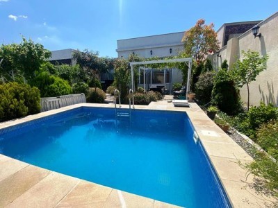 4 sqft həyət / bağ evi