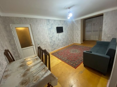 2 otaqlı köhnə tikili