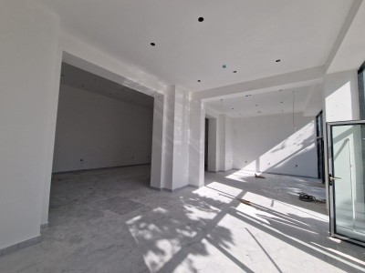 135 m² obyekt
