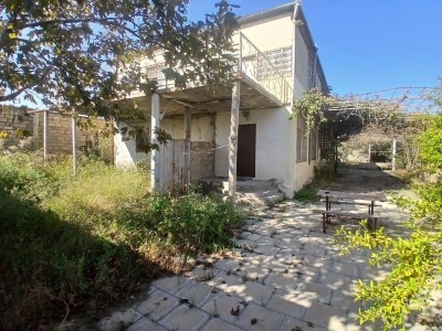 7 sqft həyət / bağ evi