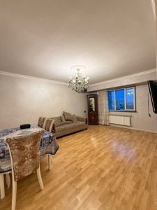 3 otaqlı köhnə tikili