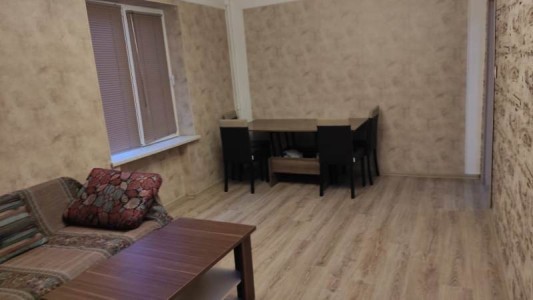 1 otaqlı köhnə tikili