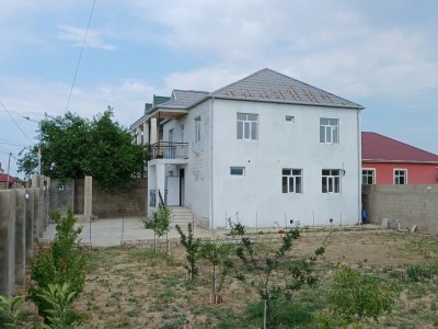 7 sot həyət / bağ evi