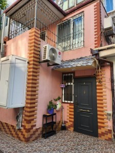 3 otaqlı köhnə tikili