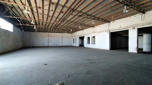 650 m² obyekt