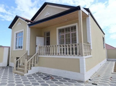4 sqft həyət / bağ evi