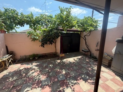 2 sot həyət / bağ evi
