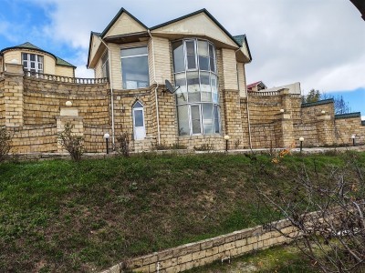24 sot həyət / bağ evi