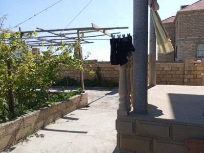 4 sot həyət / bağ evi