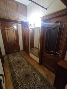 4 otaqlı köhnə tikili