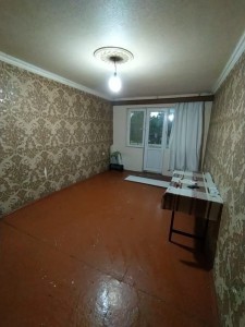 1 otaqlı köhnə tikili