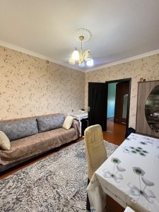 3 otaqlı köhnə tikili