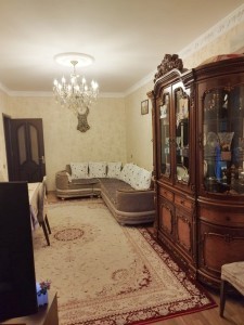 4 otaqlı köhnə tikili