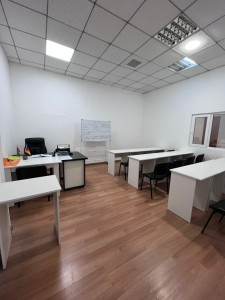 140 Sqm ofis