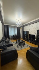 3 otaqlı köhnə tikili