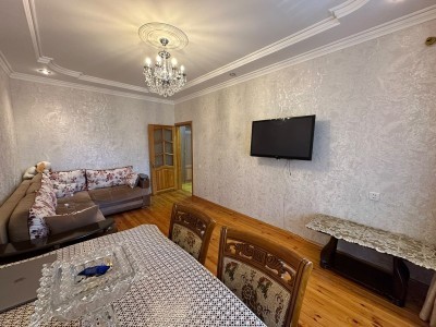 3 otaqlı köhnə tikili