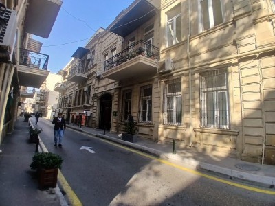 2 otaqlı köhnə tikili