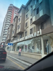 2 otaqlı köhnə tikili