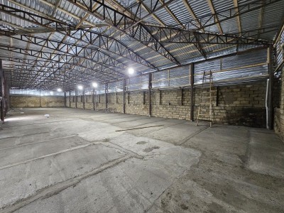 700 m² obyekt