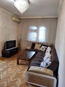 3 otaqlı köhnə tikili
