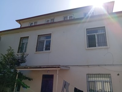 3 sot həyət / bağ evi