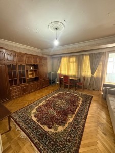 4 otaqlı köhnə tikili