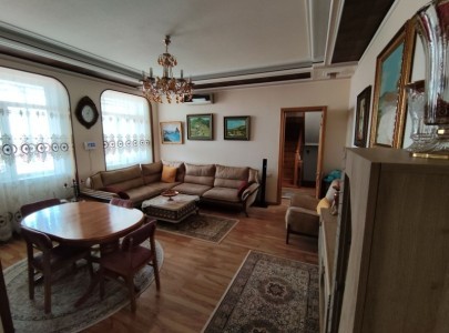 3 sot həyət / bağ evi