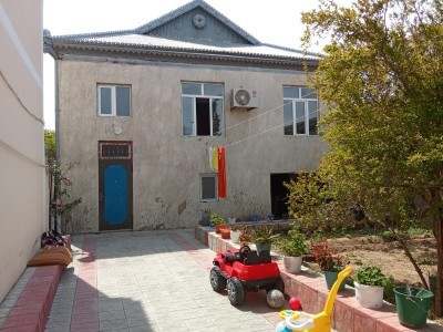 4 sot həyət / bağ evi