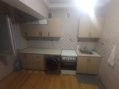 3 otaqlı köhnə tikili